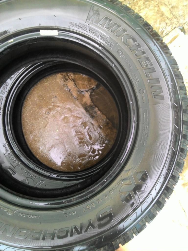 [HCM][Q8] Lốp Michelin 195/80 R 15 đi được khoảng 20.000km - 2