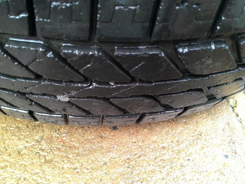 [HCM][Q8] Lốp Michelin 195/80 R 15 đi được khoảng 20.000km - 4