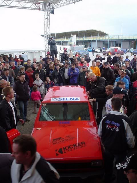 http://i998.photobucket.com/albums/af104/ExtraKim2/Extreme%20Fiestan/Assen%20Holland/Assen04Fiesta24.jpg
