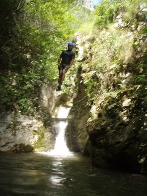 Somoaventura. Deportes de aventura en Cantabria, barrancos, rafting, canoas, despedidas de soltero