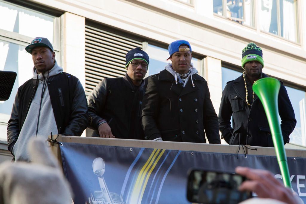 IMAGE: http://i998.photobucket.com/albums/af106/JordynMurdockPhotography/Parade-12_zps6ba16d9a.jpg