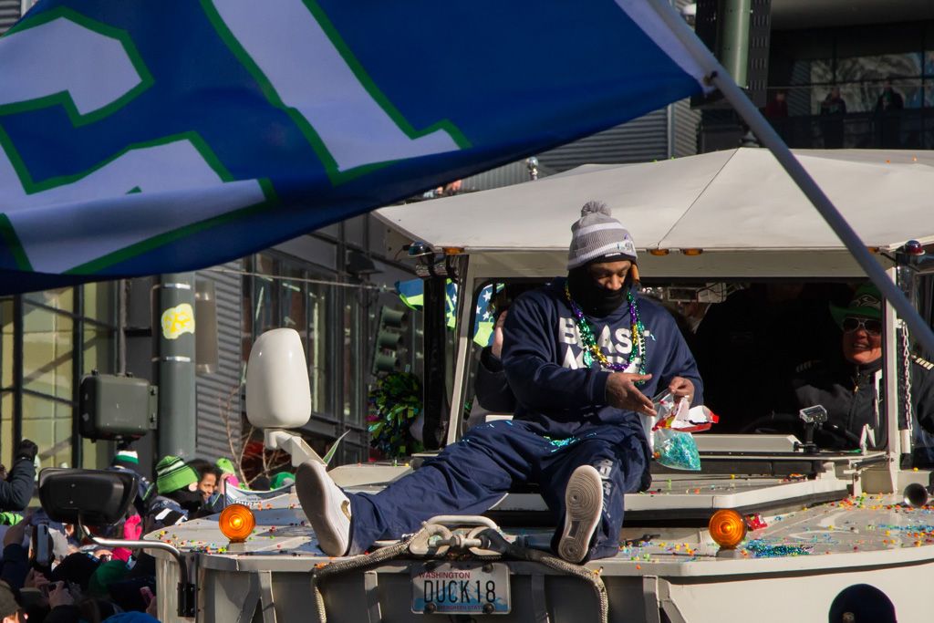 IMAGE: http://i998.photobucket.com/albums/af106/JordynMurdockPhotography/Parade-7_zps1742c195.jpg