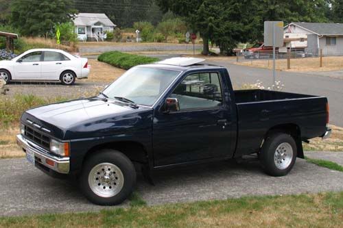 Nissan compact pickup truck #4